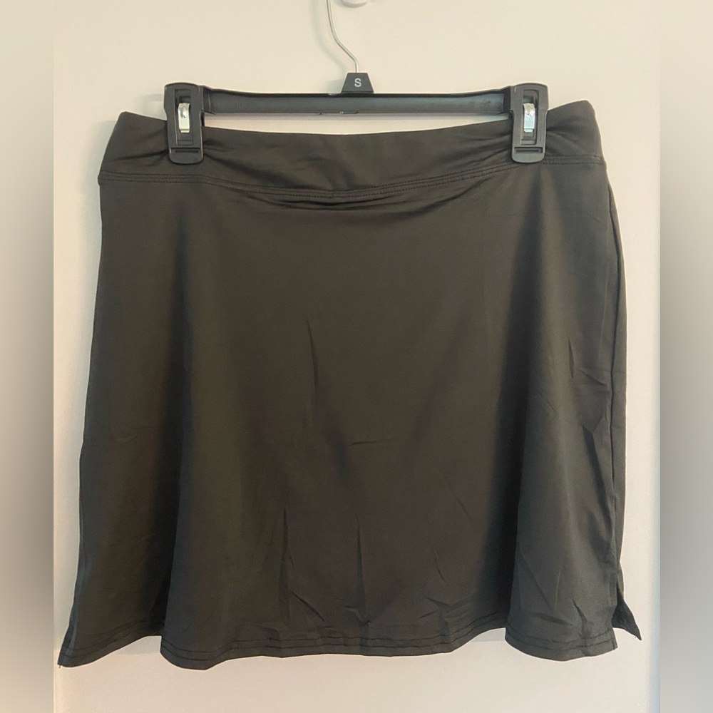 Active skort